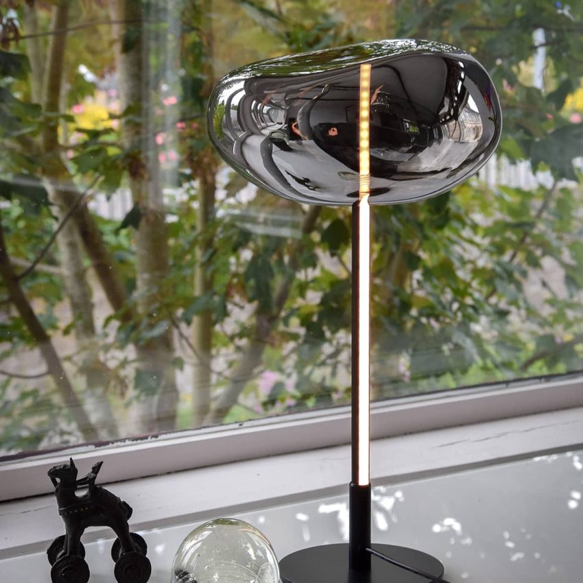 lampe-a-poser-en-verre-galet-G1111-noir-black-contemporain-design-moss-series