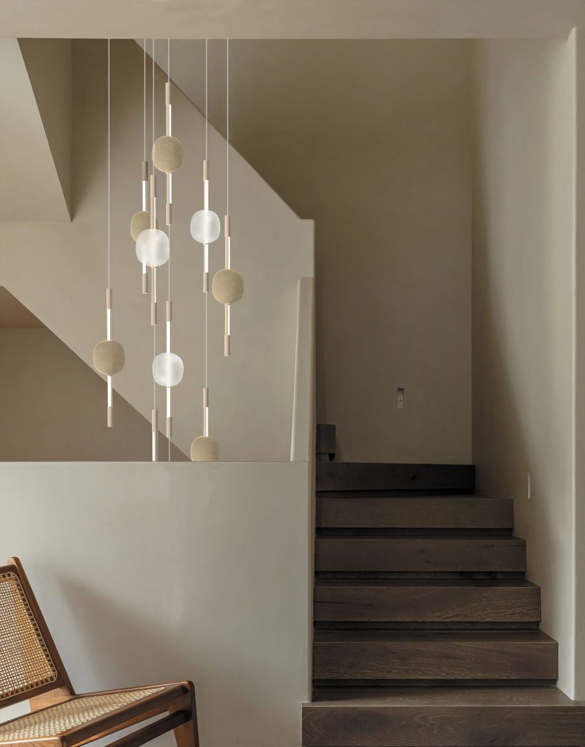 Lustre attraverso ivoire et pierre moss series - tendance maison 2024 - luminaire- lustre grande hauteur